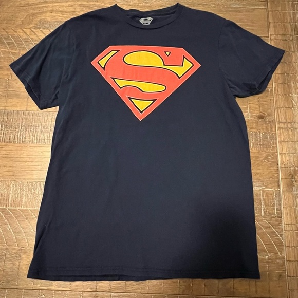 DC Superman boys t-shirt  Size Medium - Picture 1 of 5